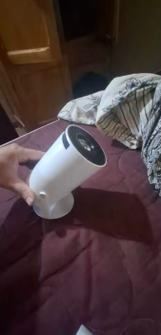 Customer photo review of Nubbi™ Proyector Inteligente