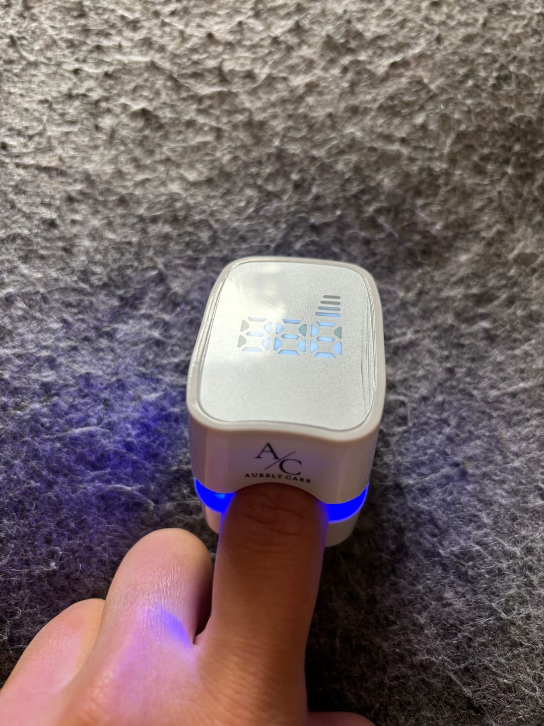 Customer photo review of Aurely-Care™ UV-Nageltherapiegerät