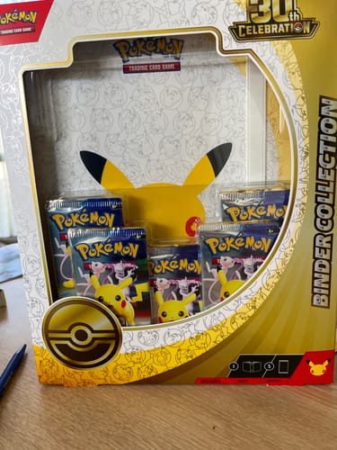 Customer photo review of Pokémon 30th Celebration Binder Collection