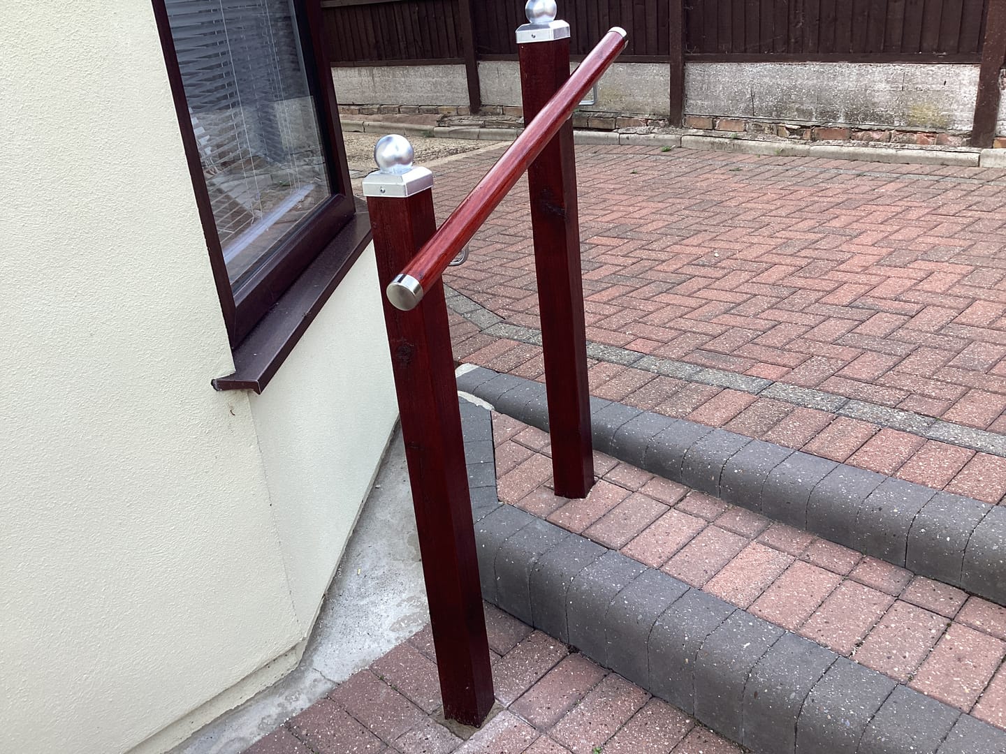Customer photo review of 2x Silver Metal Fence Post Ball Caps
