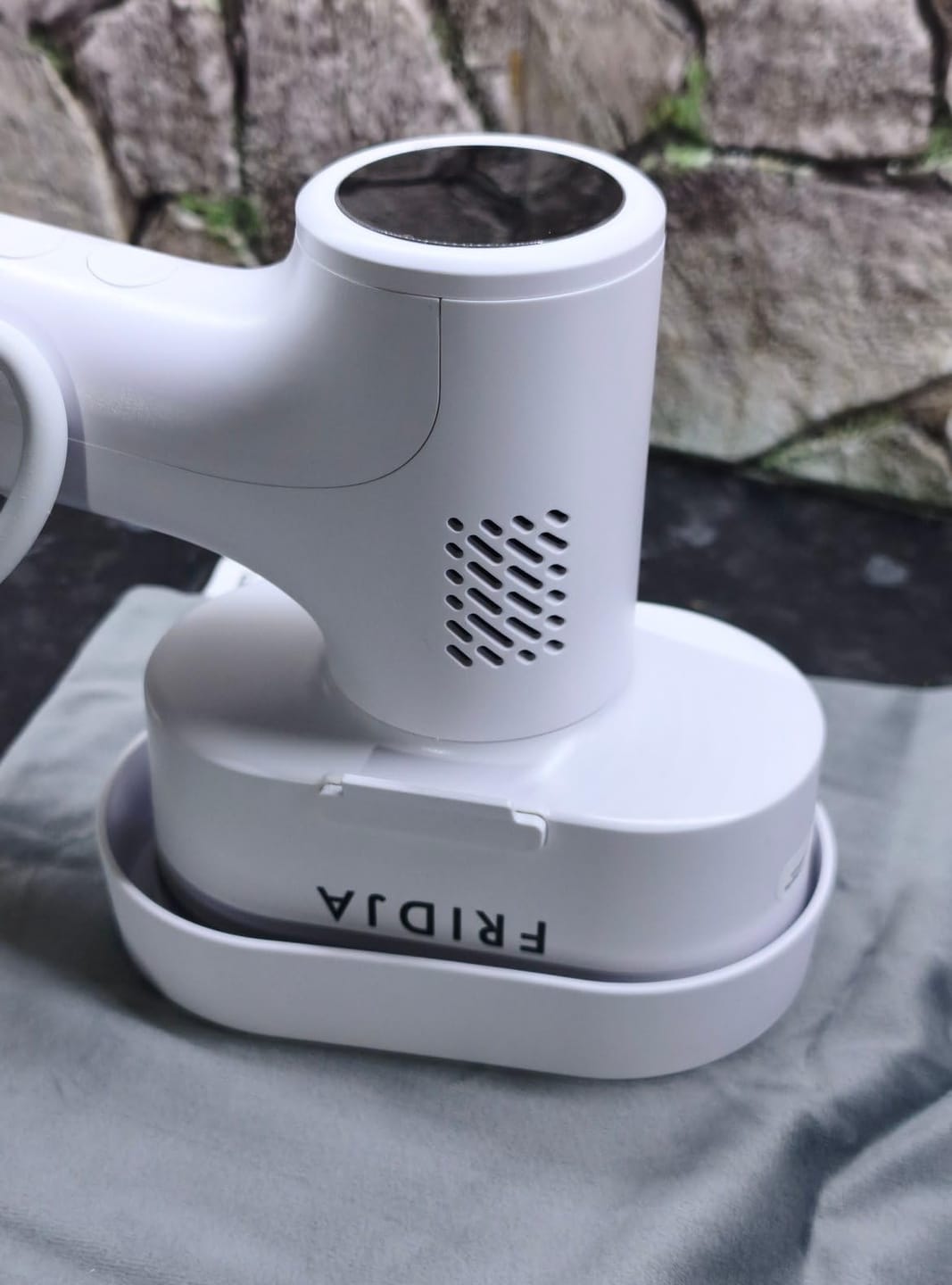 Customer photo review of f20 Handheld Clothes Steamer Pro with Suction