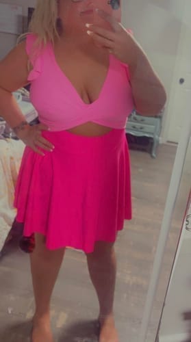 Customer photo review of Emoswim - Damen Badeanzug Rüschen Cut-Out Badekleid Bauchweg V-Ausschnitt Wickel-Bademode