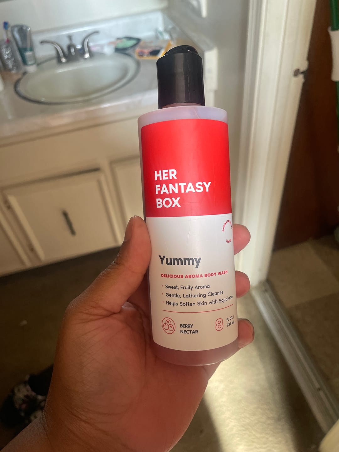 Customer photo review of Yummy Organic Body Wash - Hydrating & Juicy Daily Use