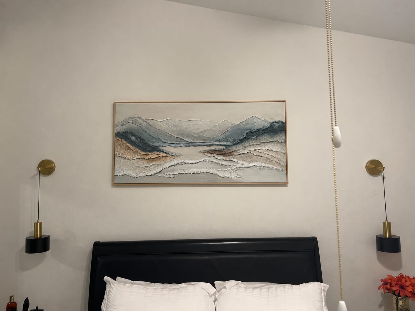 Customer photo review of Minimalist Mountain Texture Canvas # MM442