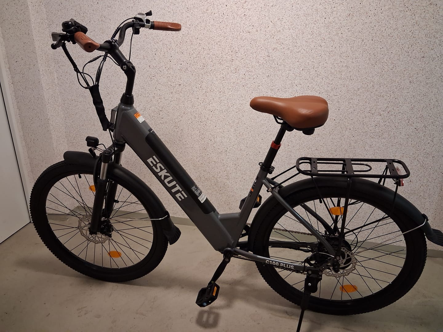 Customer photo review of Eskute C100 Plus City E-Bike