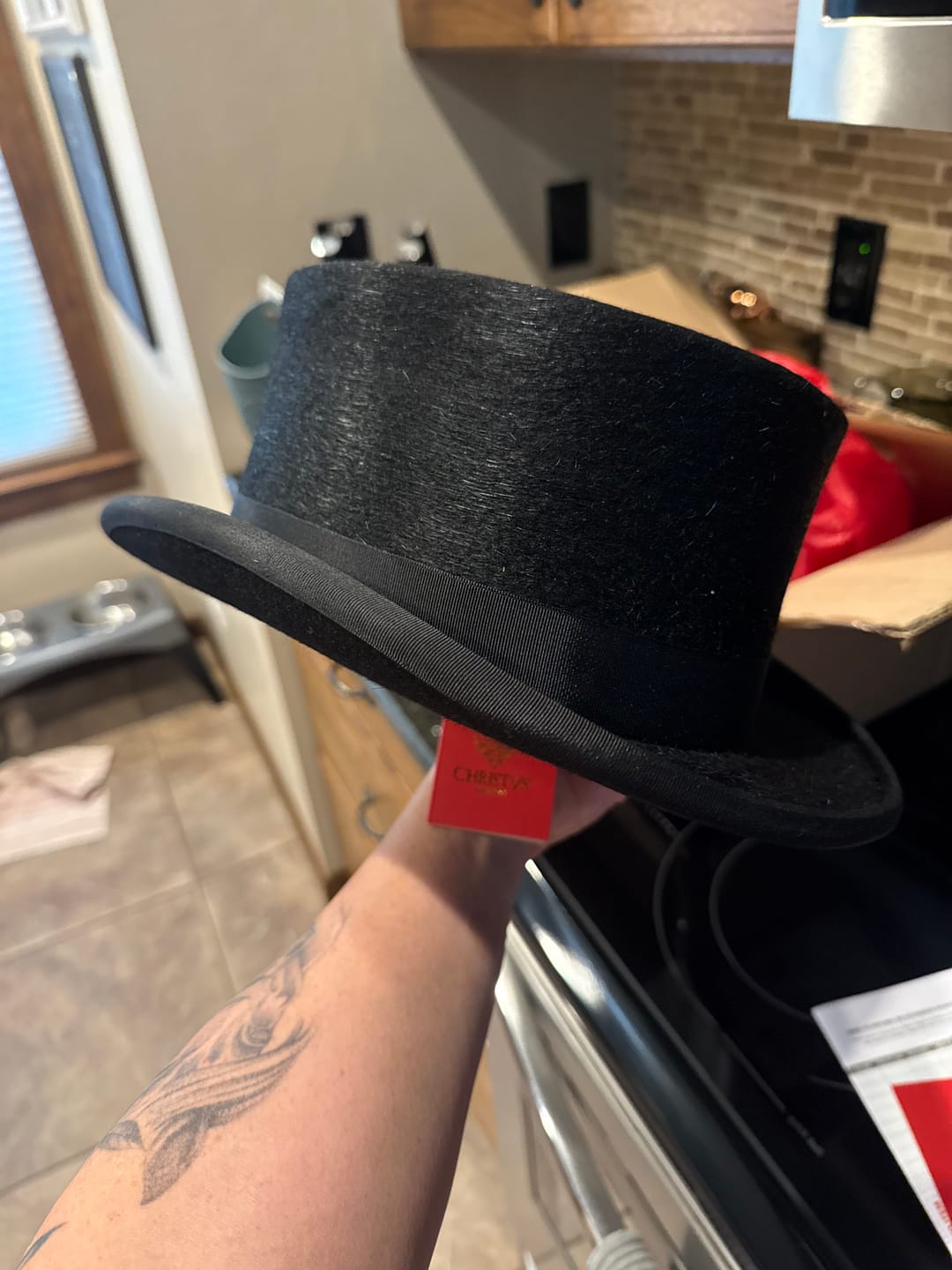 Customer photo review of Fur Felt Dressage Melusine Hat