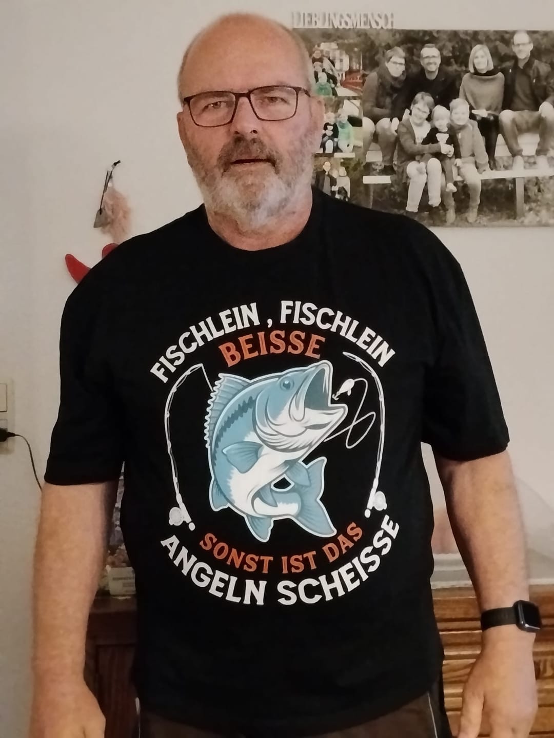 Customer photo review of Fischlein beisse - Premium T-Shirt