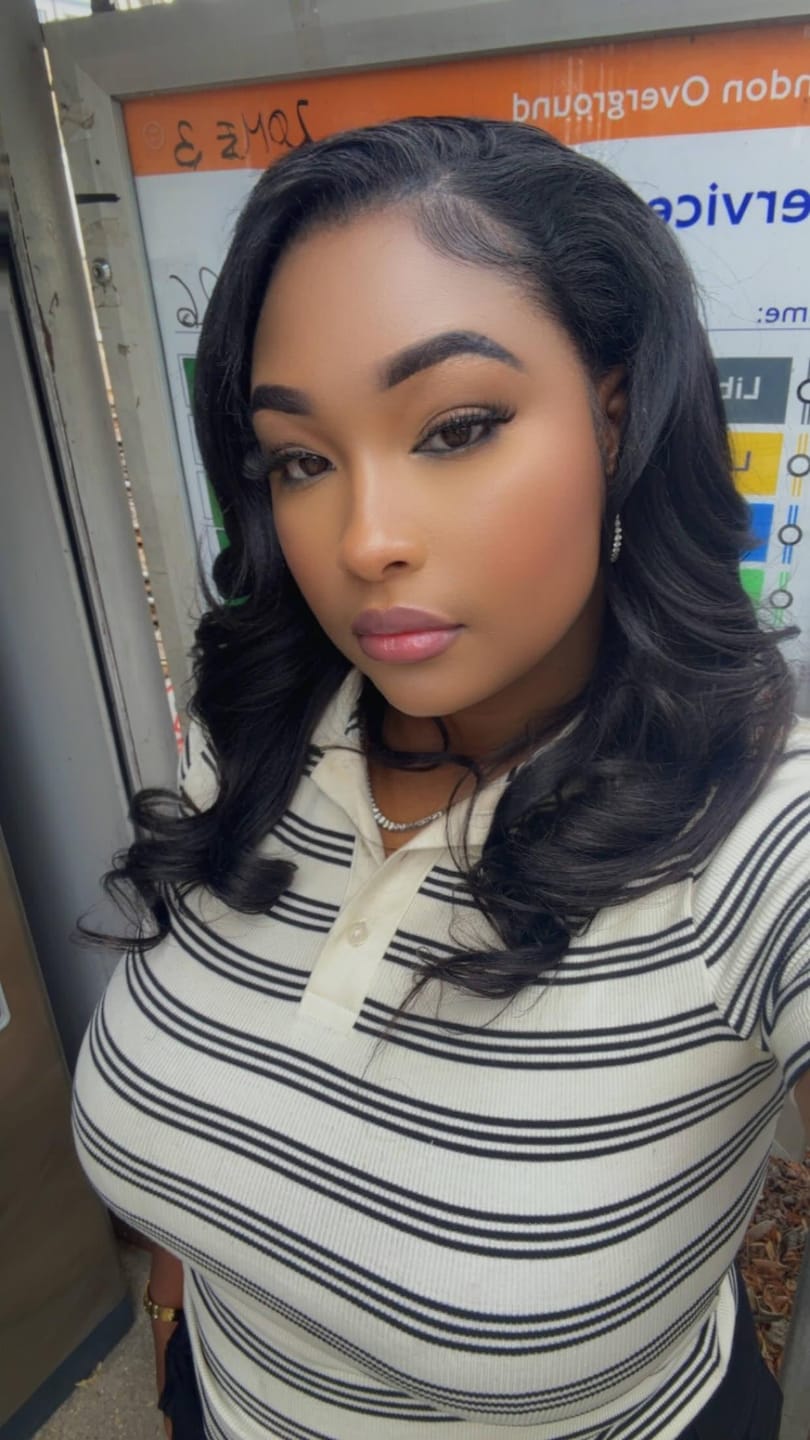 Customer photo review of Wavymy Pre-Styled Butterfly Cut Layer Yaki Straight Natural Wave Wig Beginner Friendly Wig Human Hair Wig 250% Density