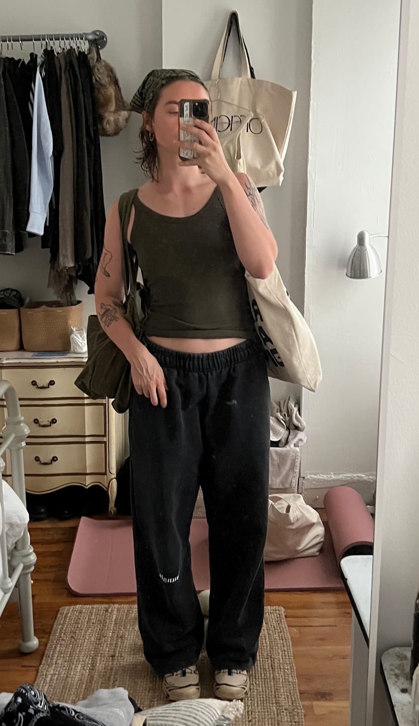 Customer photo review of 2129 - Core Baggy Sweats