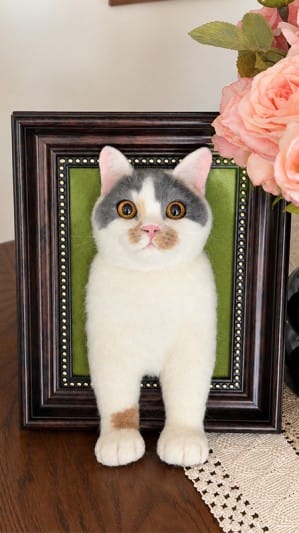 Customer photo review of Custom 3D Felted Cat Frame Portrait