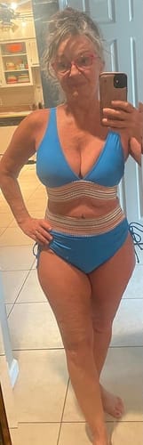Customer photo review of Emoswim - High Waist Bauchweg Colorblock Bikini-Sets