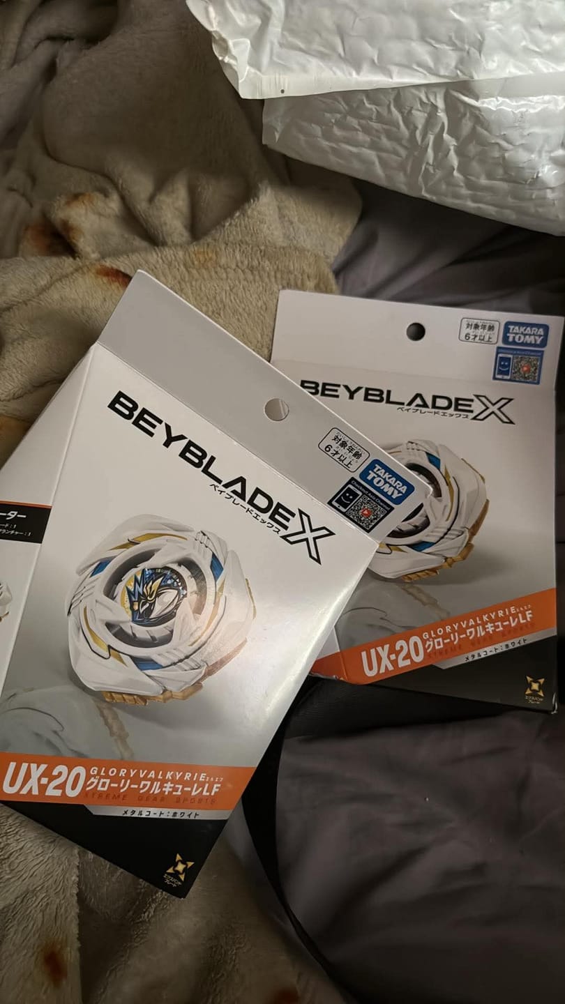 Customer photo review of Takara Tomy Beyblade X UX-21 Hells Nether Deck Set
