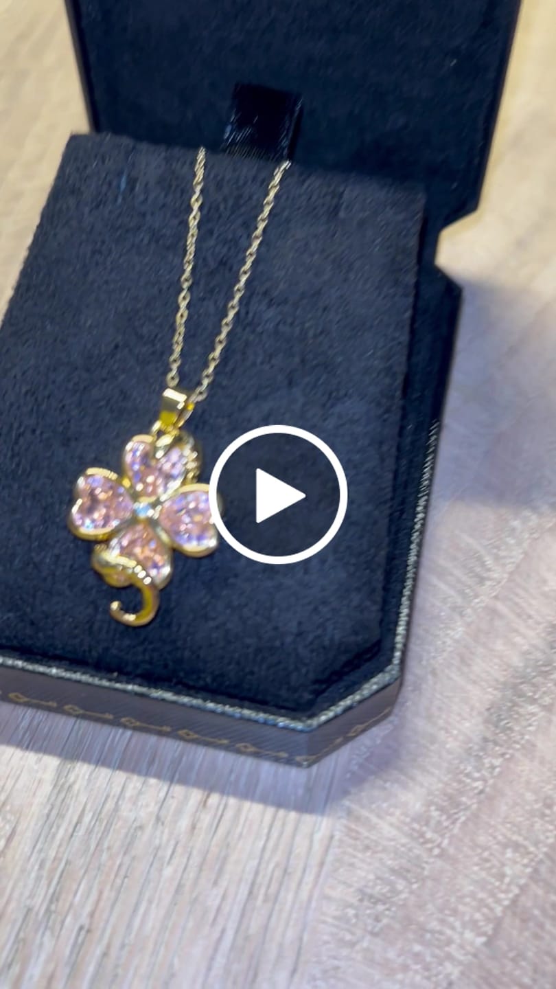 Customer video review of Gold Eternal Love Necklace Preorder
