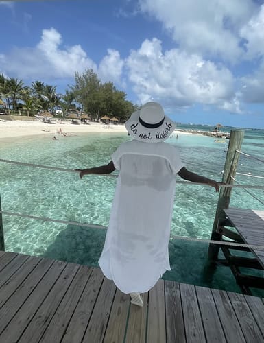 Customer photo review of Emoswim - Weißer einfarbiger langer Sonnenschutz-Cardigan Cover-Up