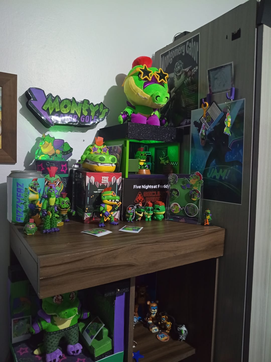Customer photo review of Five Nights at Freddy's - Montgomery Gator Collector's Plush