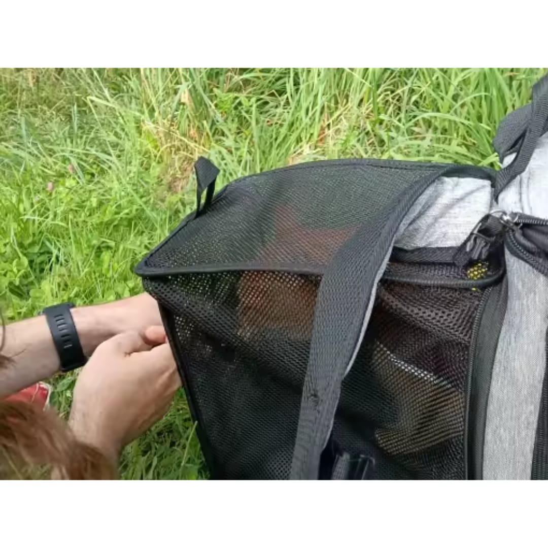 Customer photo review of MOCHILA EXPANDIBLE PARA GATOS