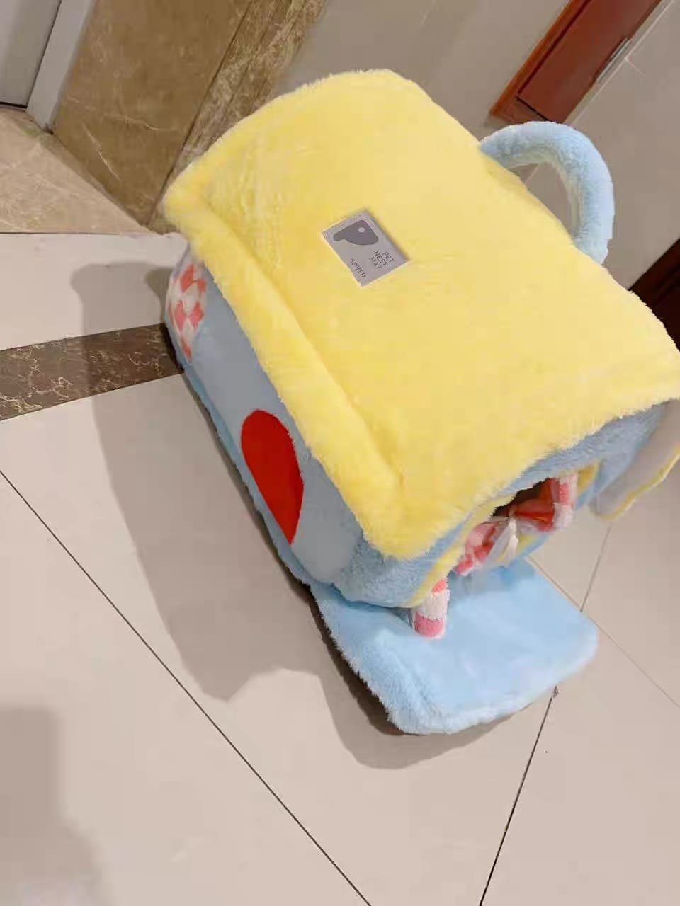 Customer photo review of Cozy House Cat Bed