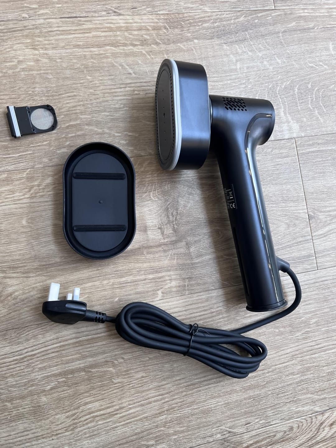 Customer photo review of f20 Handheld Clothes Steamer Pro with Suction