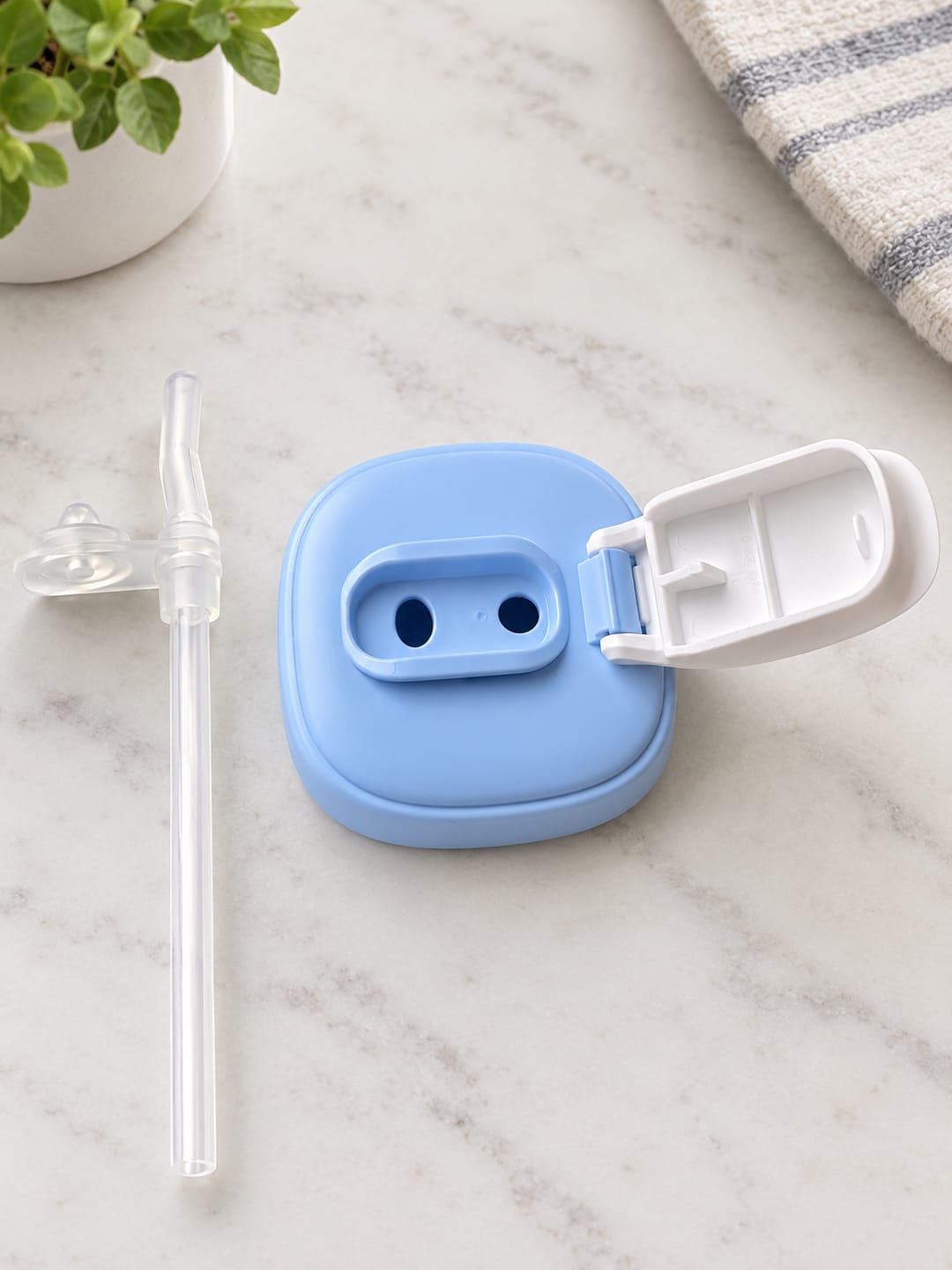Customer photo review of Hegen Straw Spout - Blue