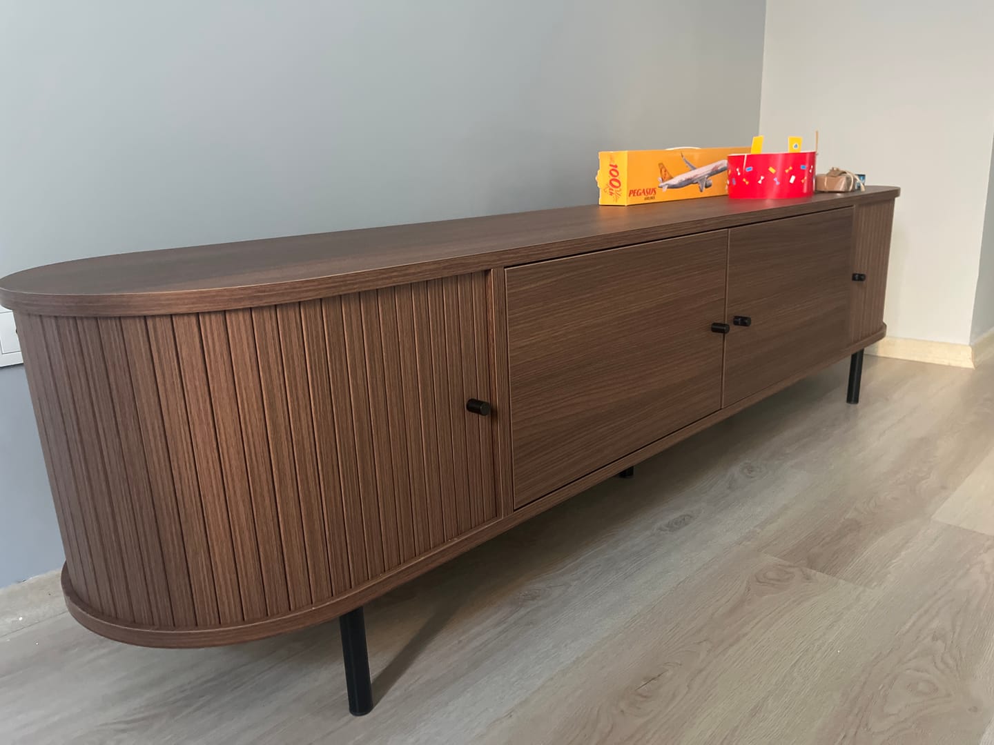 Customer photo review of Rani Home Tv Ünitesi Milano Ceviz 180 Cm AA-6214