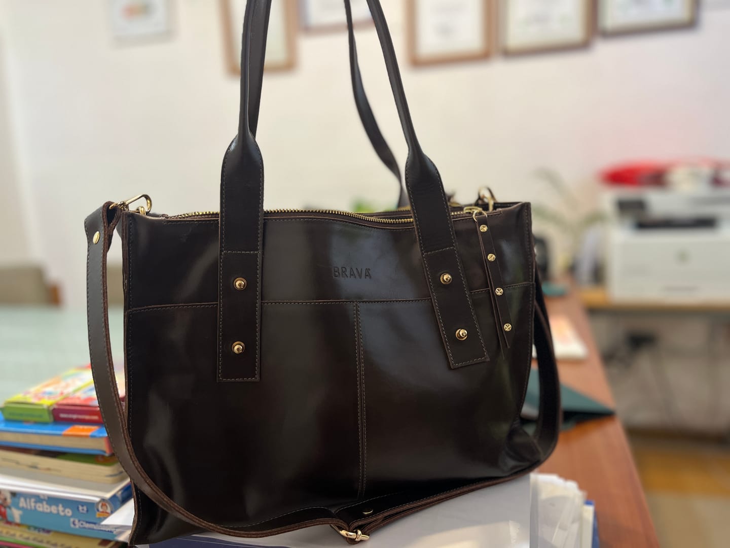 Customer photo review of Cartera ejecutiva de cuero modelo ALFONSINA Moro