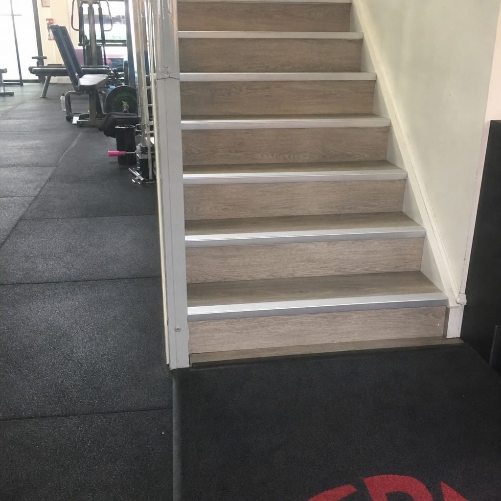Customer photo review of Aluminium Stair Nosing 28 x 14.5mm Push-In Edge Trim for 5mm LVT