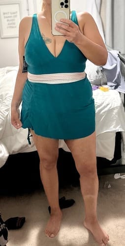 Customer photo review of Emoswim - Damen Badekleid Bauchweg Badeanzüge Schlankmachend Colorblock Kordelzug Bademode