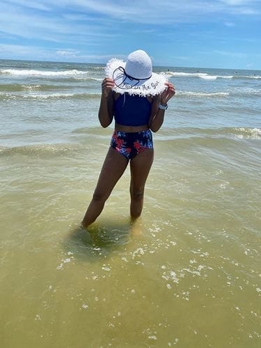 Customer photo review of Emoswim - High Waist Bedruckter Neckholder Bikini