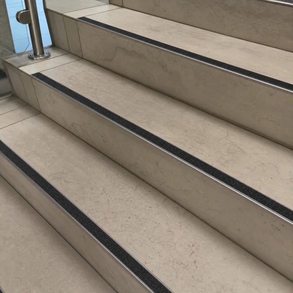 Customer photo review of 15mm Carborundum Stair Insert Cut to Any Size