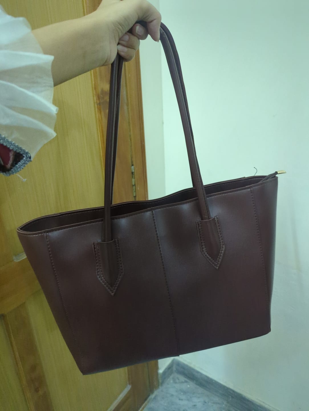 Customer photo review of Carla Shoulder Tote Brown  (Zip Closure)