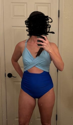 Customer photo review of Emoswim - Damen Badeanzüge Bauchweg Cut-Out High Waist Bademode Wickeloptik Rückenbindung