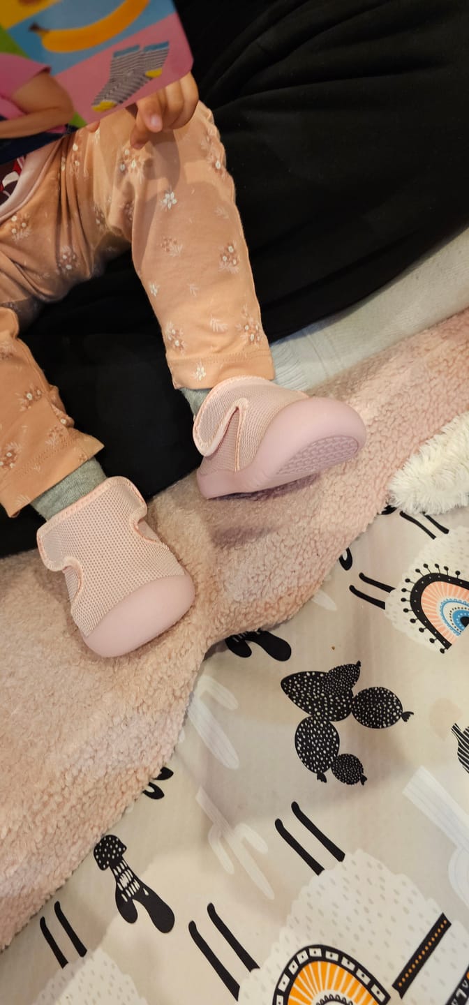 Customer photo review of Pink Velcro Sole Sox