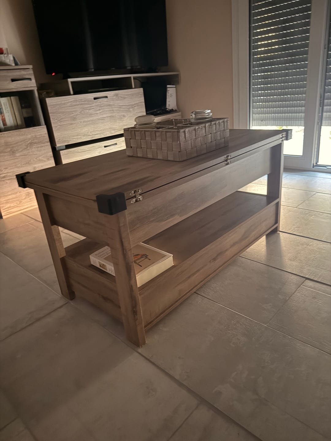 Customer photo review of Έξυπνο Τραπεζάκι Σαλονιού Με Ρυθμιζόμενο Ύψος Πολυχρηστικό Τραπεζαρία Γραφείο Έως 64 εκ Ύψος LC-T254L01