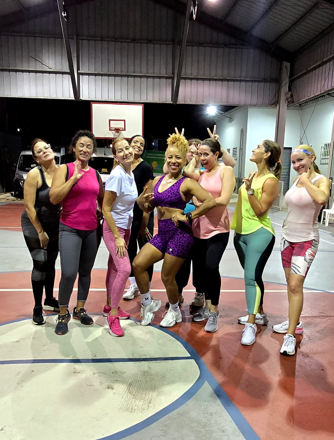 Customer photo review of Ultrabright Reversible ZW Racerback V-Bra