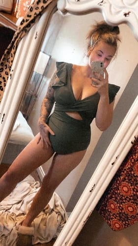 Customer photo review of Emoswim - Badeanzug mit Rüschenärmeln Cut-Out Gerafft