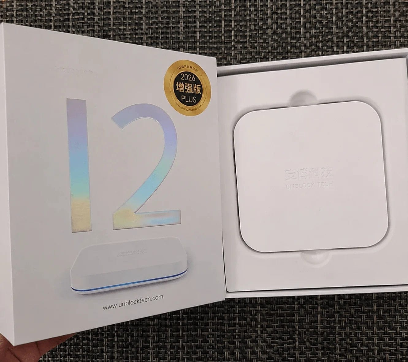 アン ブロック UBOX12 PRO Android TV Box - Gen 12 (2026) のカスタマー写真レビュー