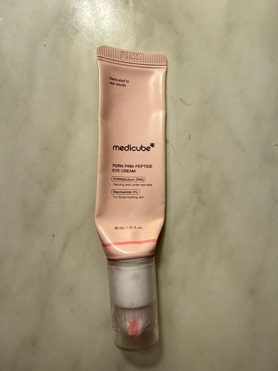 Customer photo review of Atjaunojošs acu krēms Medicube PDRN Pink Peptide Eye Cream
