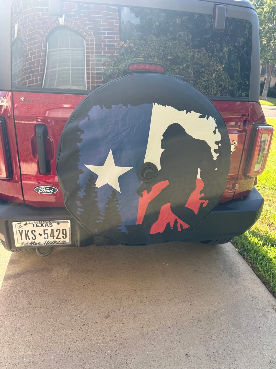 Customer photo review of Texas Bigfoot Flag Tire Cover