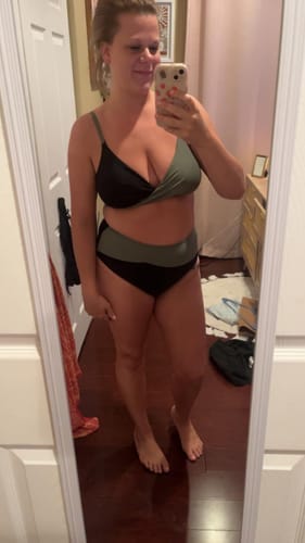 Customer photo review of Emoswim - V-Ausschnitt High Waist Bikini