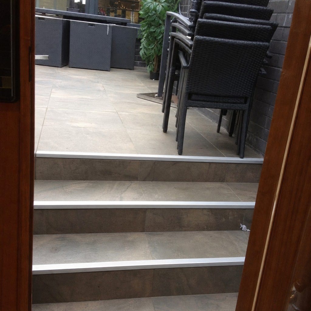Customer photo review of Aluminium Stair Nosing 28 x 14.5mm Push-In Edge Trim for 5mm LVT