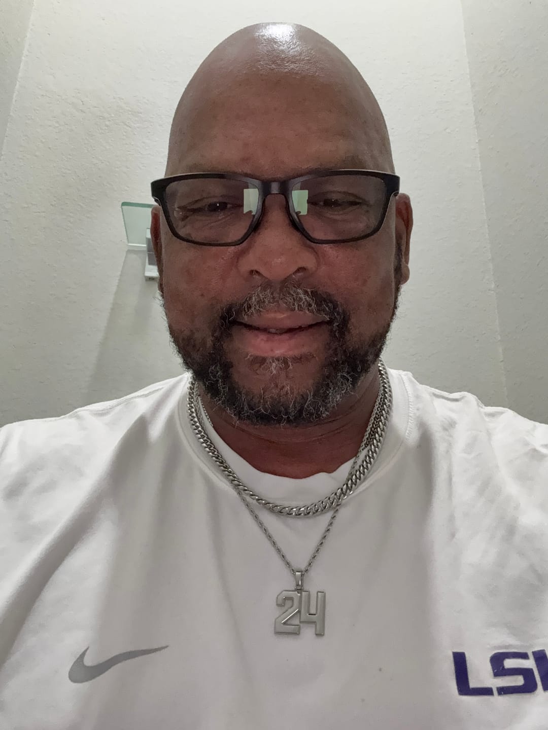 Customer photo review of "Unbreakable" Cuban (Silver) 8mm
