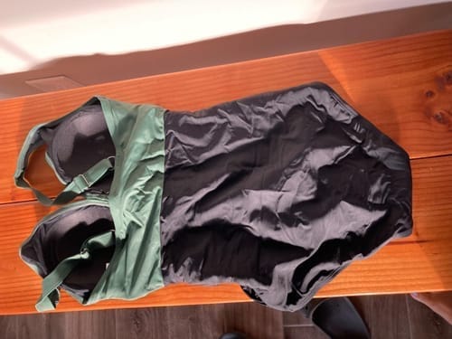 Customer photo review of Emoswim - Bauchweg Badeanzüge für Damen Schlankmachender Einteiler Bademode