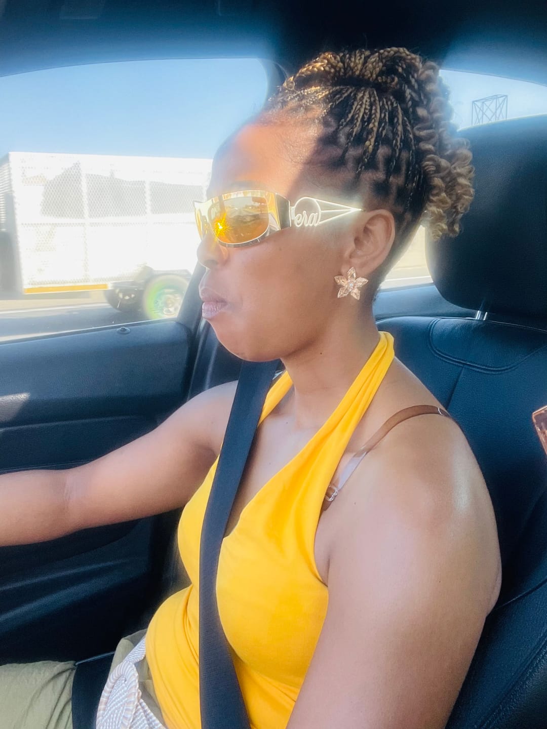 Customer photo review of Era Million Gold Sunglasses