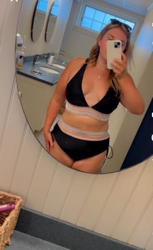 Customer photo review of Emoswim - High Waist Bauchweg Colorblock Bikini-Sets