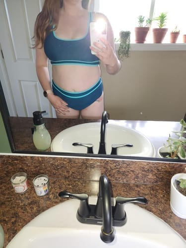 Customer photo review of Emoswim - Damen High Waist Bikini-Sets Sportliche Zweiteilige Badeanzüge Colorblock Cheeky High-Cut Bademode