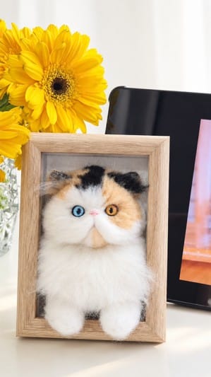 Customer photo review of Custom 3D Felted Cat Frame Portrait
