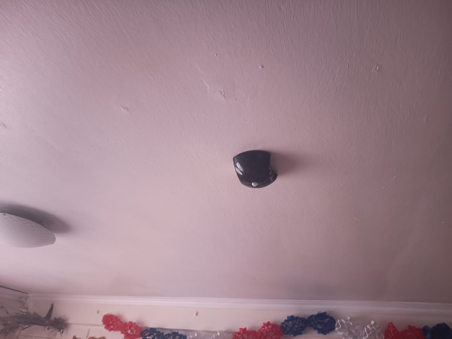 Customer photo review of Aplique Mural Recargable Up & Down - Sensor de Movimiento / Luz Cálida