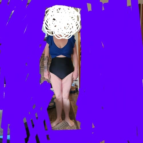 Customer photo review of Emoswim - Badeanzug mit Rüschenärmeln Cut-Out Gerafft