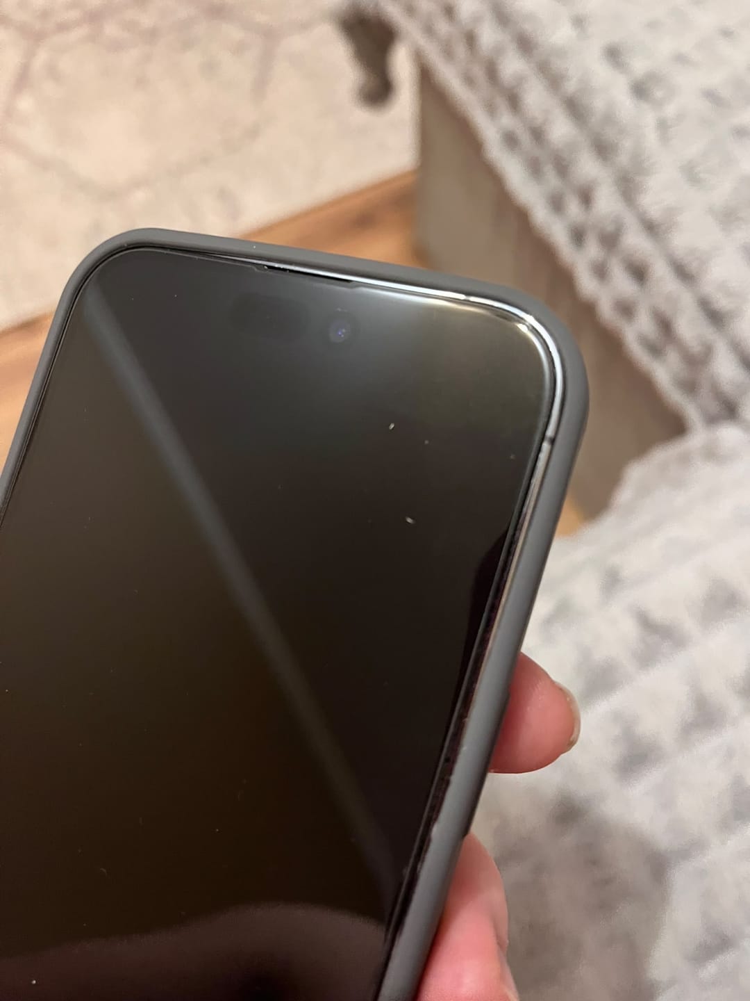 Customer photo review of Husa Silicon pentru iPhone 14 Pro Max, Cocoa Black