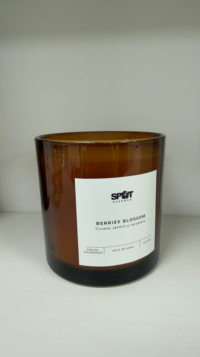 Customer photo review of Vela de Soya Berries Blossom 415gr